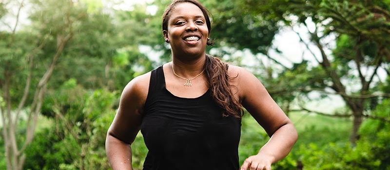 woman jogging