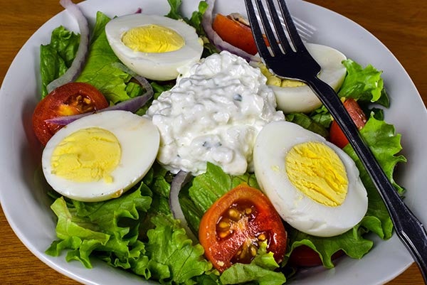 salad with egg